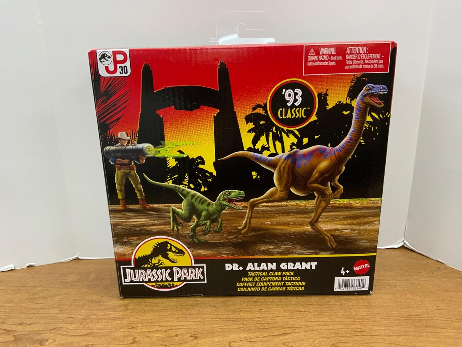 Jurassic Park Dr. Alan Grant Tactical Claw Pack (Target Exclusive)